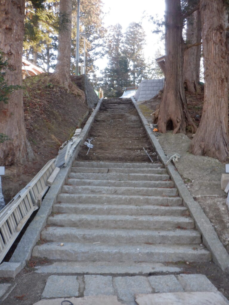 鹽竈神社石段03